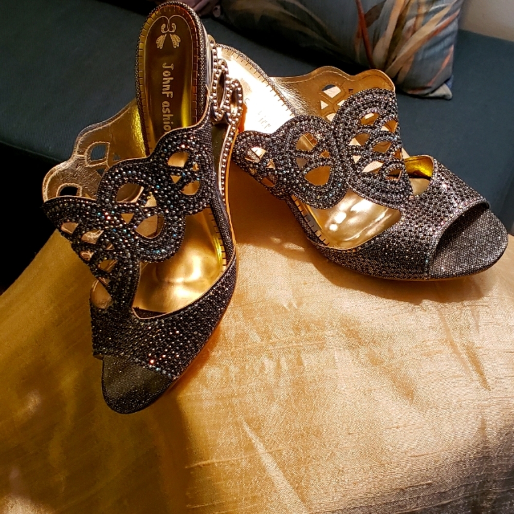 Size9, Silver Rhinestone Dress Shoes,